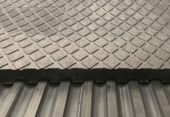 Diamond Top 12mm x 6' x 4' Horse, Cow Stable & Gym Rubber Mat